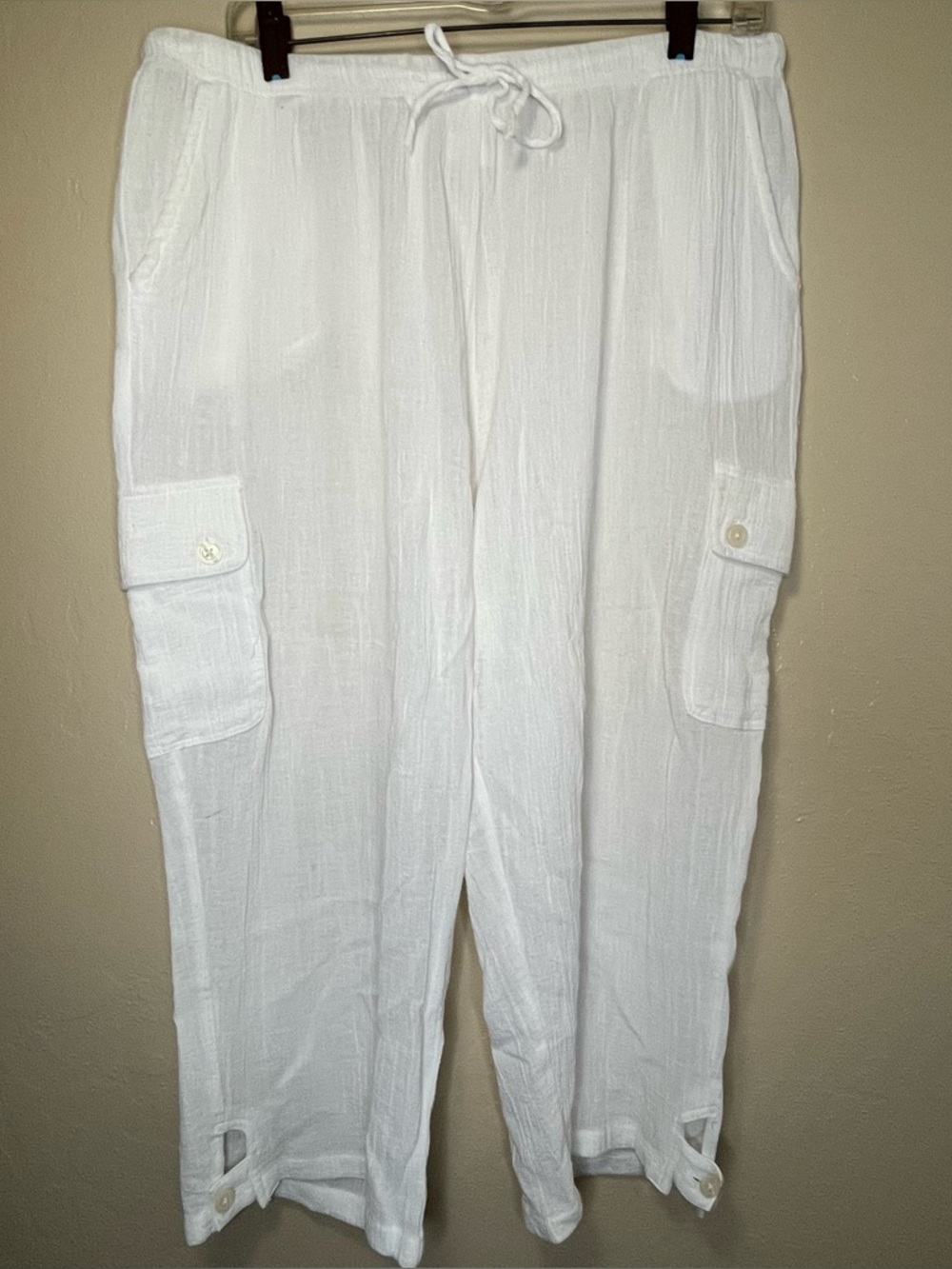 Blair Women’s White 100% Cotton Gauze Cargo Capri Pants - Size L
